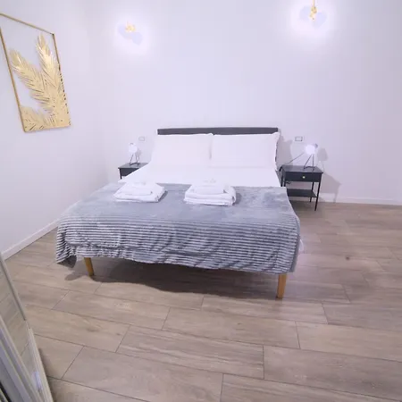 Toscani 24 רומא